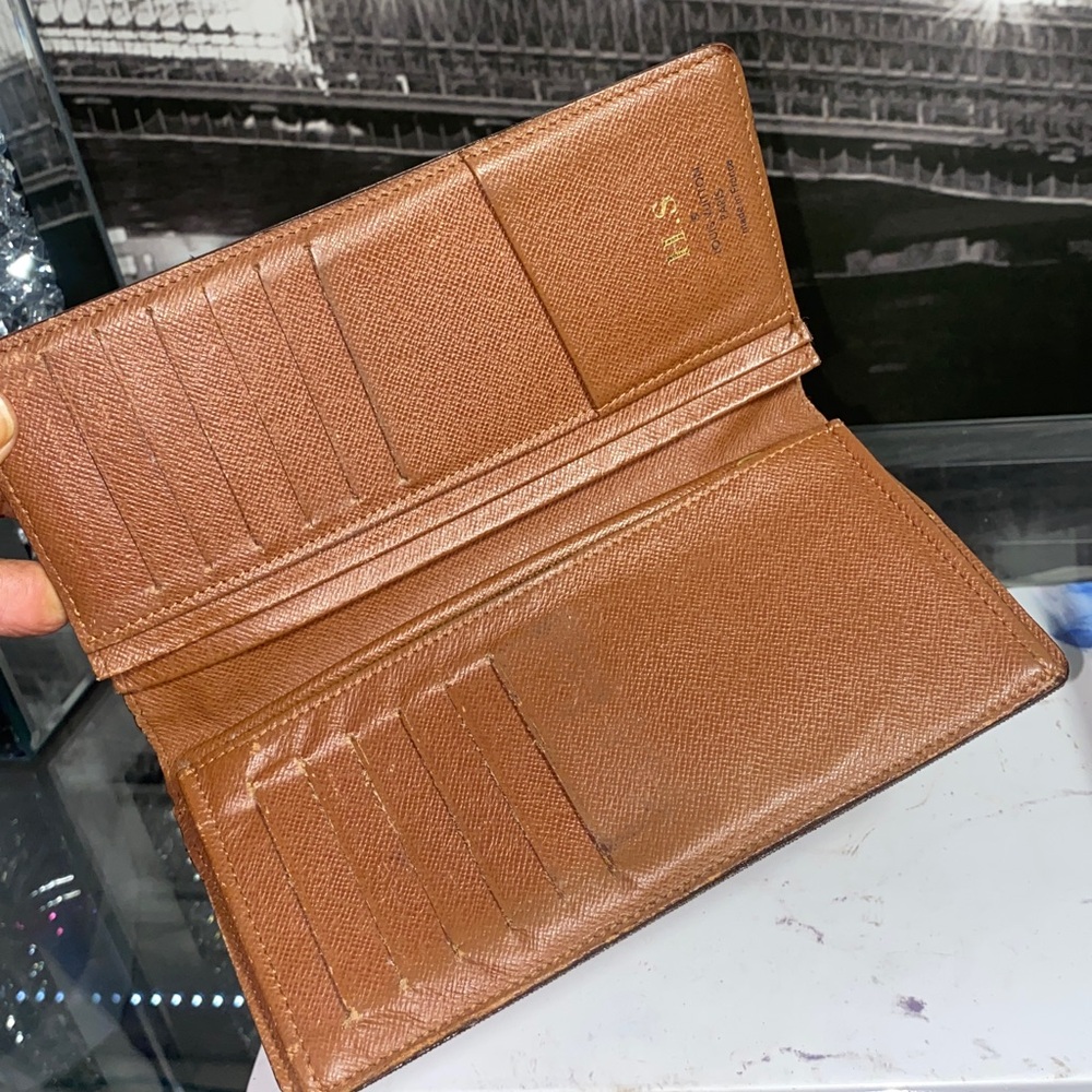 Authentic Louis Vuitton Monogram Brazza unisex Wa… - image 5